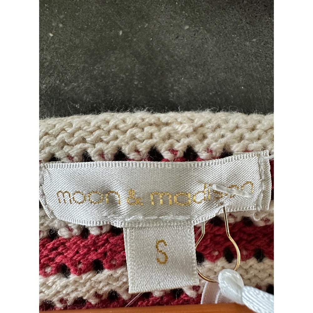 Moon & Madison Americana Knit Tie Front Sweater Vest Red White Blue Small NWT - Picture 4 of 7